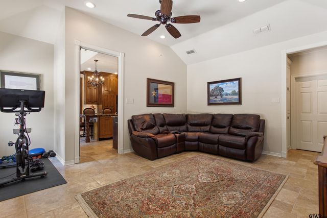 9301 Chisholm Trl, Tyler, TX 75703