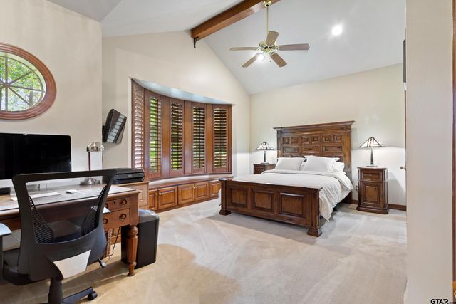 9301 Chisholm Trl, Tyler, TX 75703