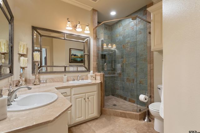 9301 Chisholm Trl, Tyler, TX 75703