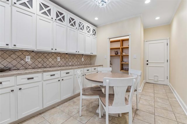 9608 Bayou Brook Street, Houston, TX 77063