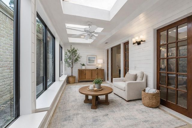 9608 Bayou Brook Street, Houston, TX 77063