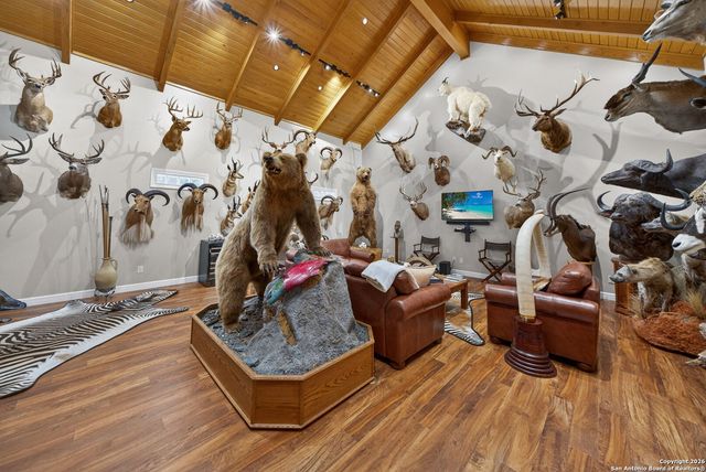 1714 continental, Pleasanton, TX 78064