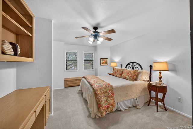 1714 continental, Pleasanton, TX 78064