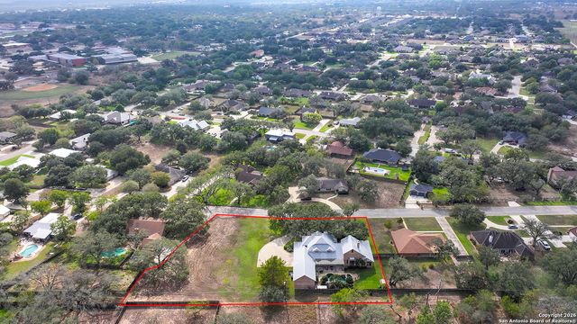 1714 continental, Pleasanton, TX 78064