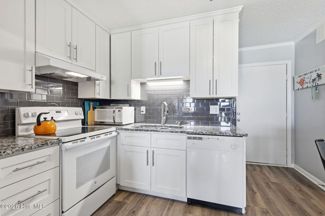2008 Fort Macon Road E I-15, Atlantic Beach, NC 28512