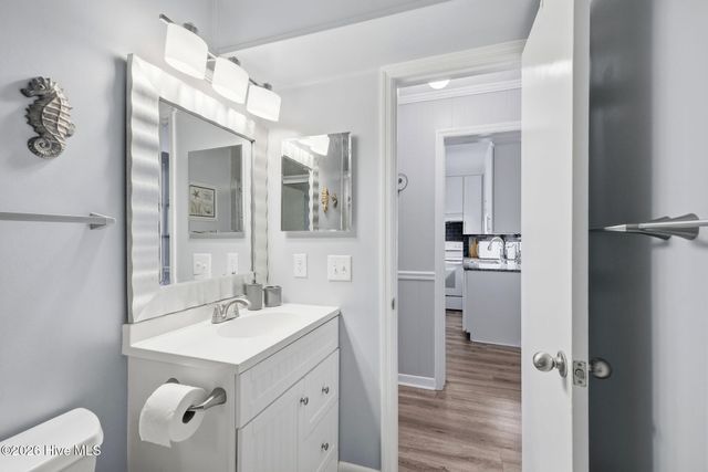 2008 Fort Macon Road E I-15, Atlantic Beach, NC 28512