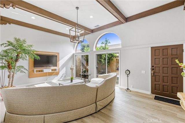 115 N Almansor 37, Alhambra, CA 91801
