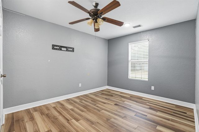 8131 Warren Road, Houston, TX 77040