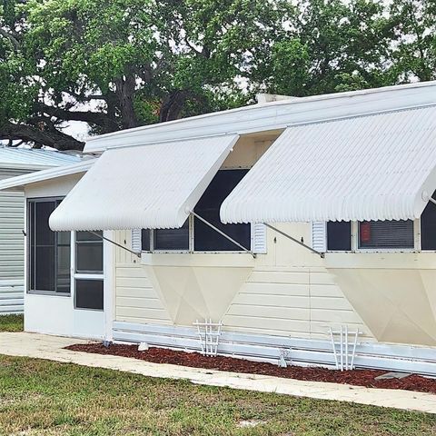 9 Margarita Lane, Port St. Lucie, FL 34952