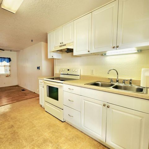 9 Margarita Lane, Port St. Lucie, FL 34952