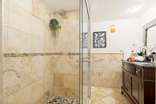 2710 Douglas Avenue 114, Dallas, TX 75219