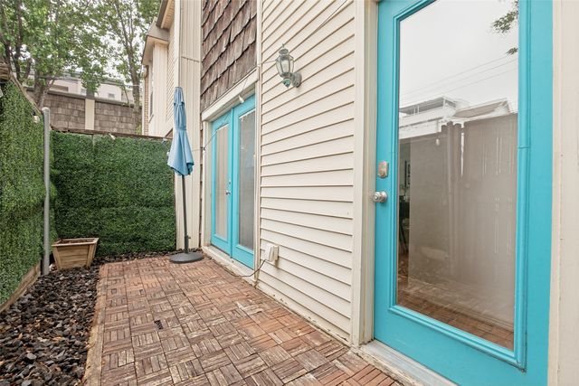 2710 Douglas Avenue 114, Dallas, TX 75219