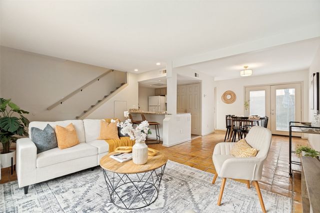 2710 Douglas Avenue 114, Dallas, TX 75219