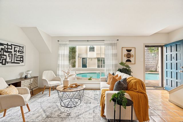 2710 Douglas Avenue 114, Dallas, TX 75219