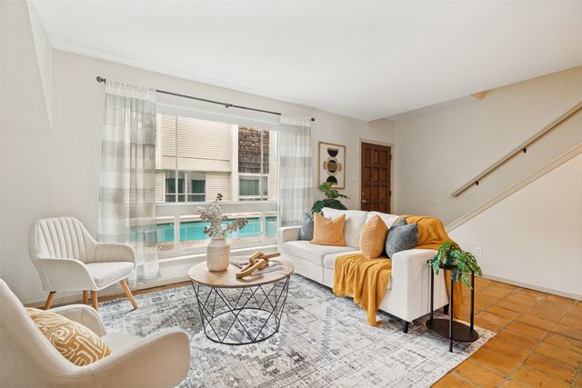 2710 Douglas Avenue 114, Dallas, TX 75219