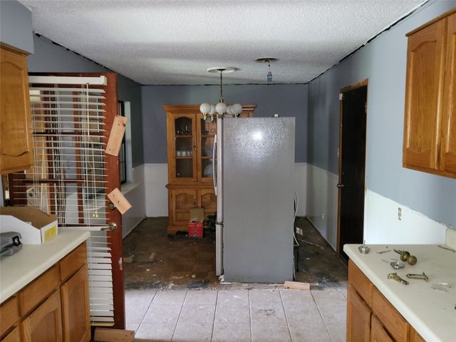 7825 Gaston Avenue, Fort Worth, TX 76116