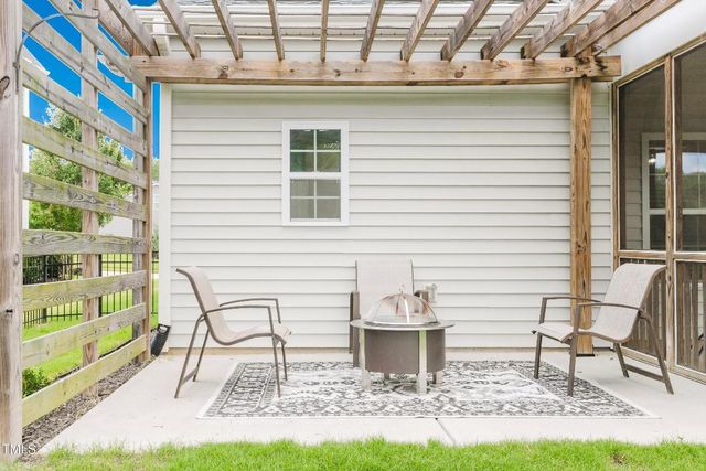 100 Bowhill Drive, Clayton, NC 27527