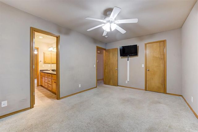 1772 Lake Shadows Court, Edmond, OK 73012