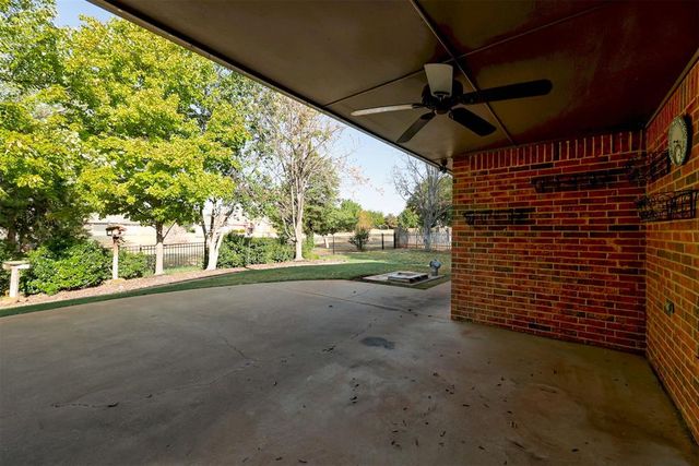 1772 Lake Shadows Court, Edmond, OK 73012