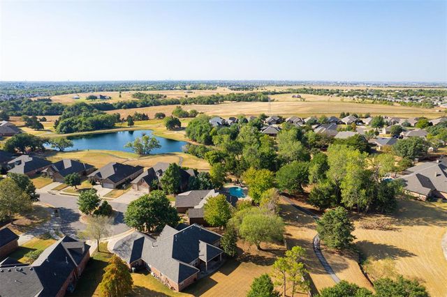 1772 Lake Shadows Court, Edmond, OK 73012