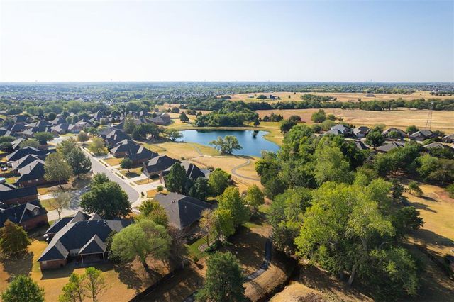 1772 Lake Shadows Court, Edmond, OK 73012