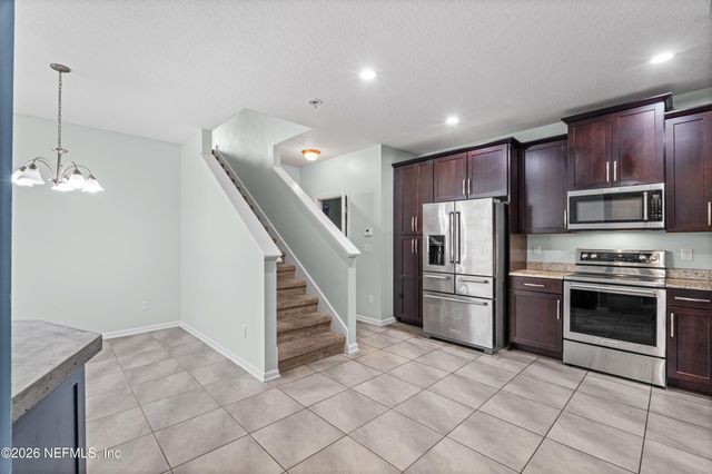 195 RICHMOND Drive, St. Johns, FL 32259