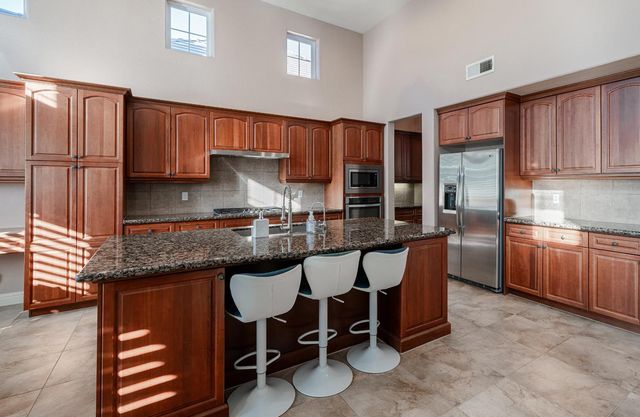 4183 N Bodega Bay Road, Clovis, CA 93619