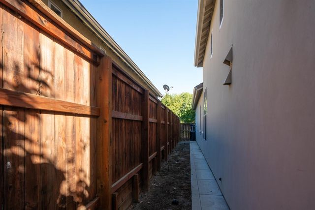 4183 N Bodega Bay Road, Clovis, CA 93619