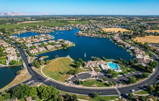 4183 N Bodega Bay Road, Clovis, CA 93619