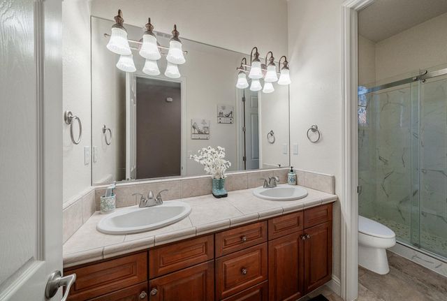 4183 N Bodega Bay Road, Clovis, CA 93619