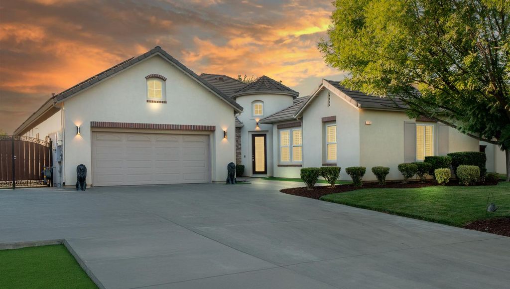 4183 N Bodega Bay Road, Clovis, CA 93619