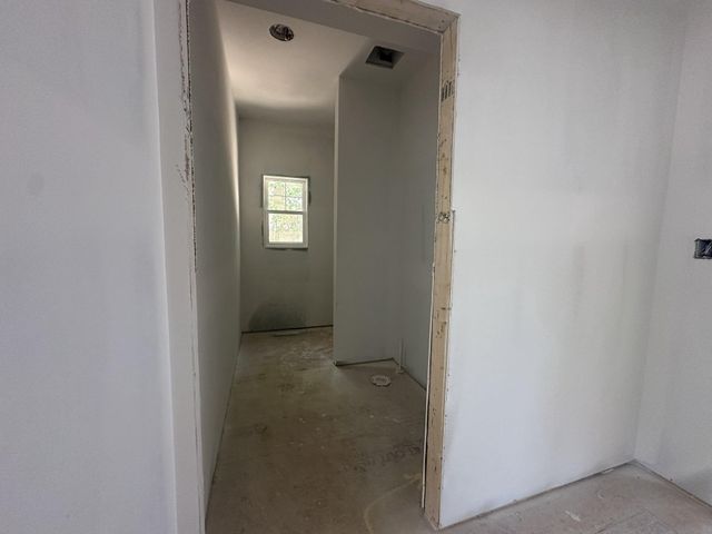 2221 HUNTINGTON AVE, Alexandria, VA 22303