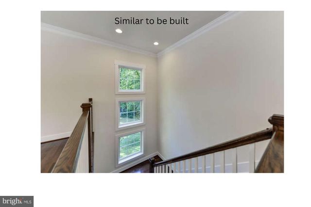 2221 HUNTINGTON AVE, Alexandria, VA 22303