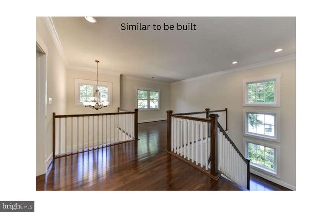 2221 HUNTINGTON AVE, Alexandria, VA 22303