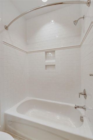 2221 HUNTINGTON AVE, Alexandria, VA 22303
