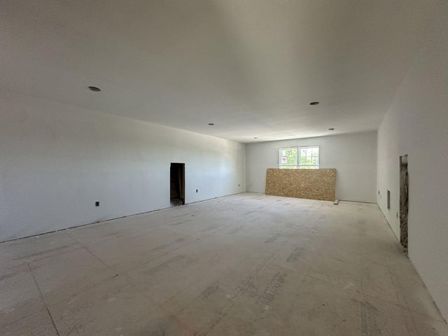 2221 HUNTINGTON AVE, Alexandria, VA 22303