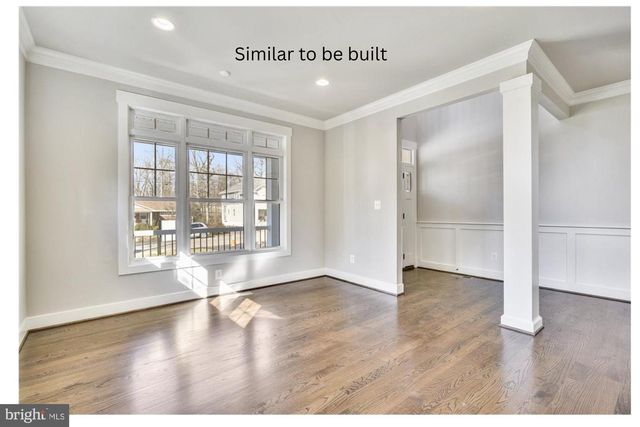 2221 HUNTINGTON AVE, Alexandria, VA 22303