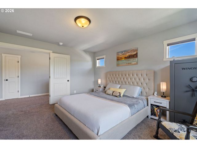 6808 Ne 134TH St, Vancouver, WA 98686