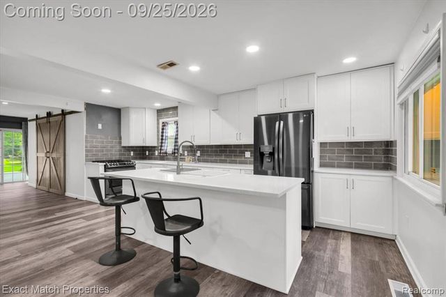 3149 Donley Avenue, Rochester Hills, MI 48309
