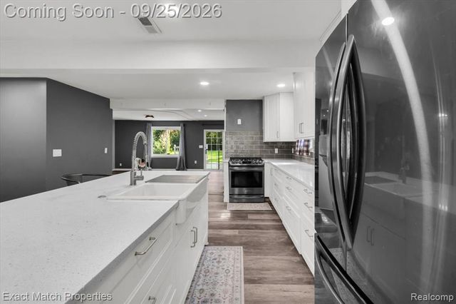 3149 Donley Avenue, Rochester Hills, MI 48309