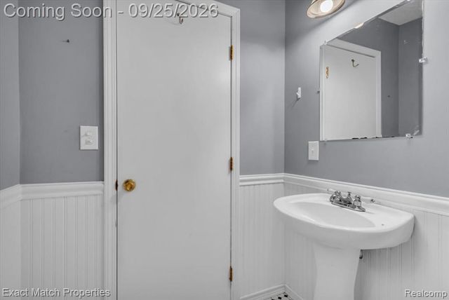 3149 Donley Avenue, Rochester Hills, MI 48309