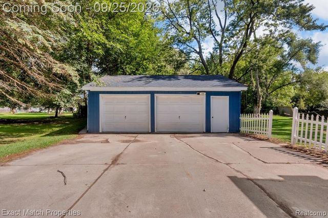 3149 Donley Avenue, Rochester Hills, MI 48309