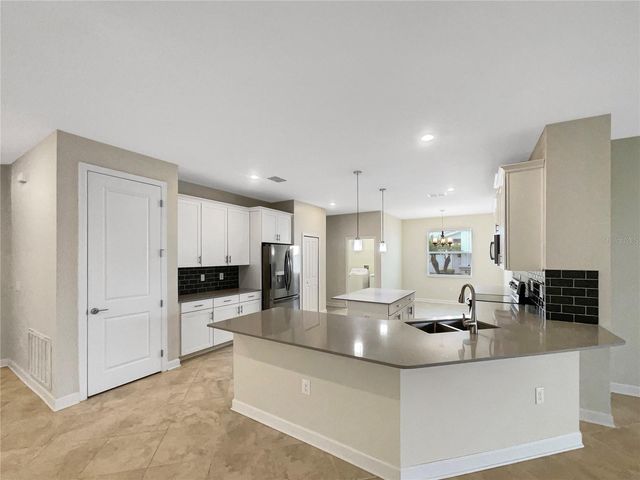 8854 FAZIO WAY, Davenport, FL 33896