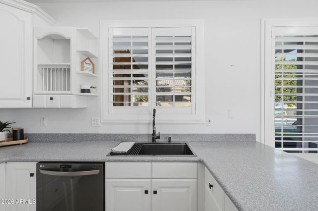 23655 N 80TH Avenue, Peoria, AZ 85383