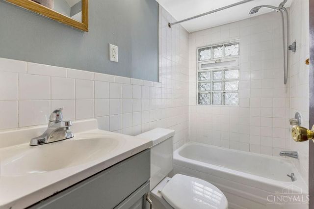 2886 Shaffer Avenue, Cincinnati, OH 45211