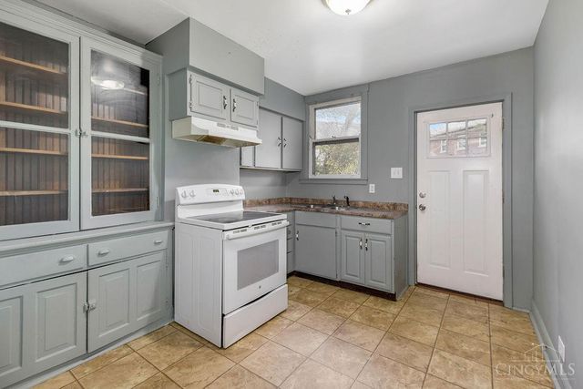 2886 Shaffer Avenue, Cincinnati, OH 45211