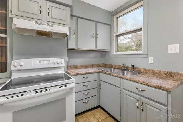 2886 Shaffer Avenue, Cincinnati, OH 45211