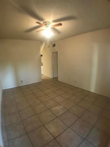2216 San Gabriel ST 108, Austin, TX 78705