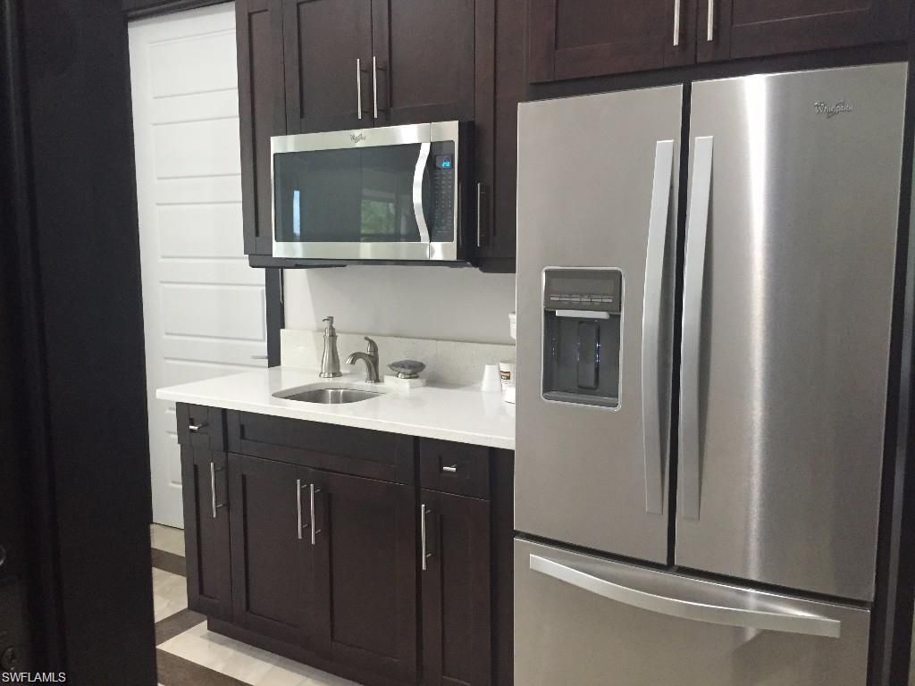 5258 Golden Gate PKY 9, NAPLES, FL 34116 — photo 2