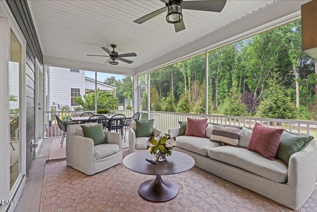 532 Hipwood Drive, Zebulon, NC 27597